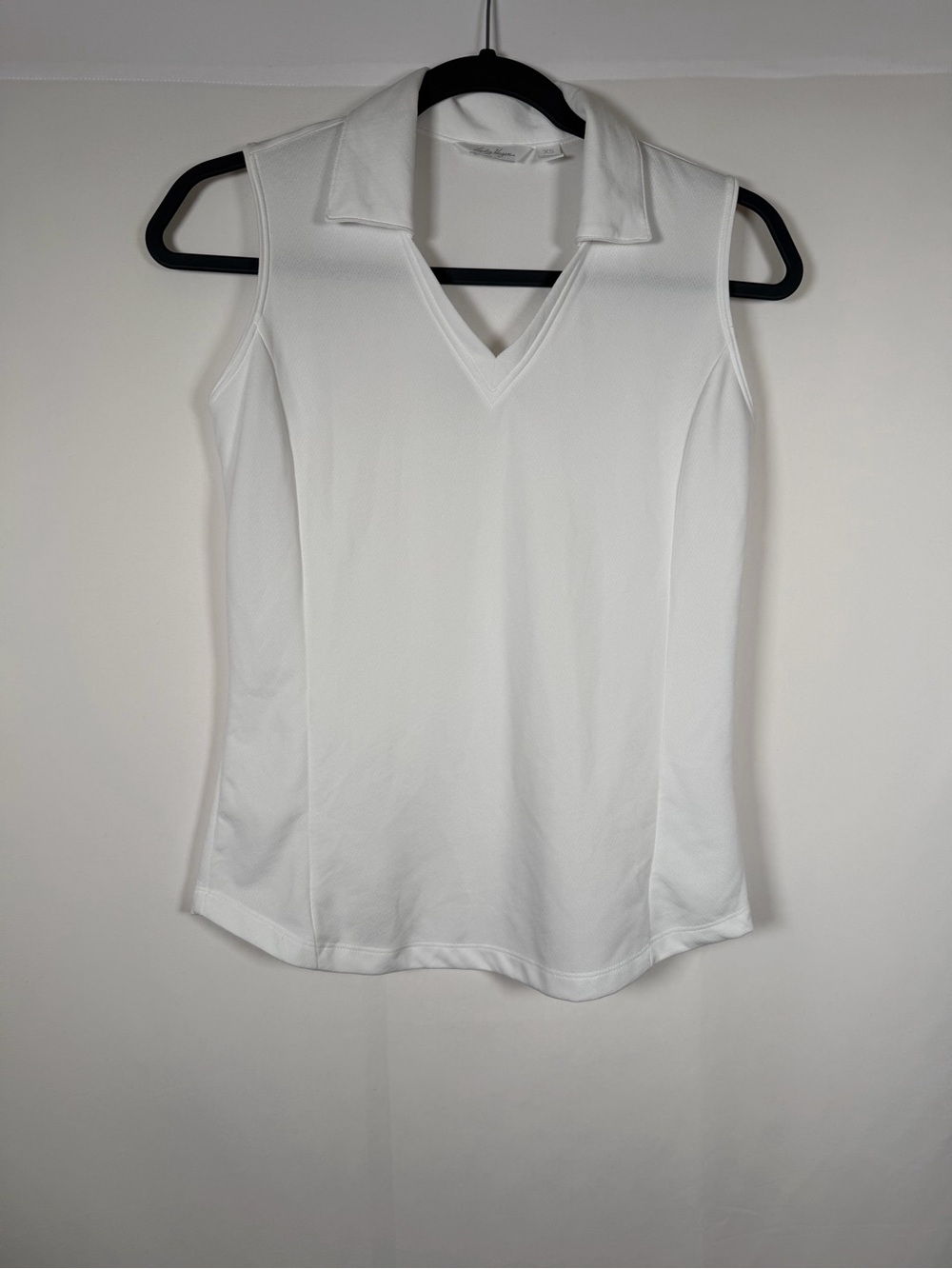 Lady Hagen White Sleeveless V-Neck Polo Tank Gol, Pickleball, Tennis Prep